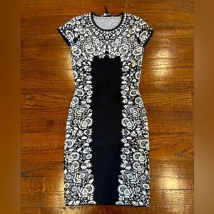 BCBG Max Azria body con dress black/white floral size  XS
